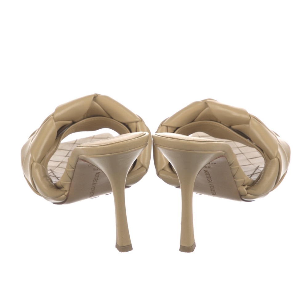 Bottega Venetta leather shoes